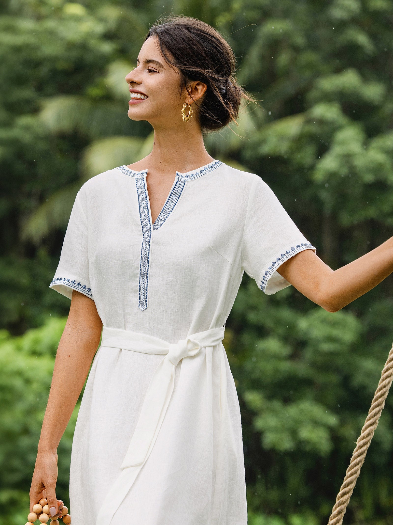 100% Leinen Besticktes V-Ausschnitt Midi-Kleid mit Gürtel FELLIS