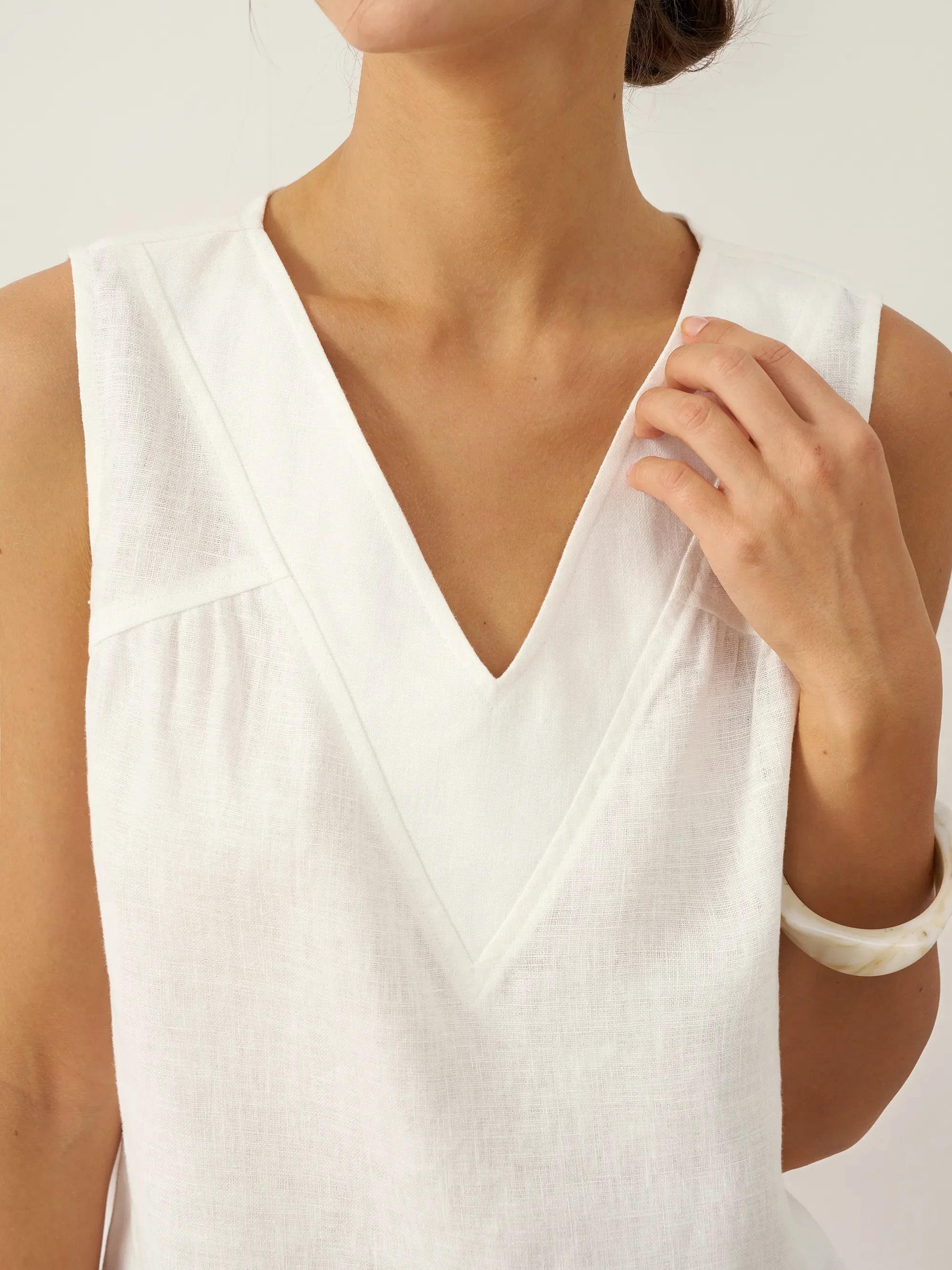 100% Leinen V-Ausschnitt Ärmelloses Tanktop NICOLE