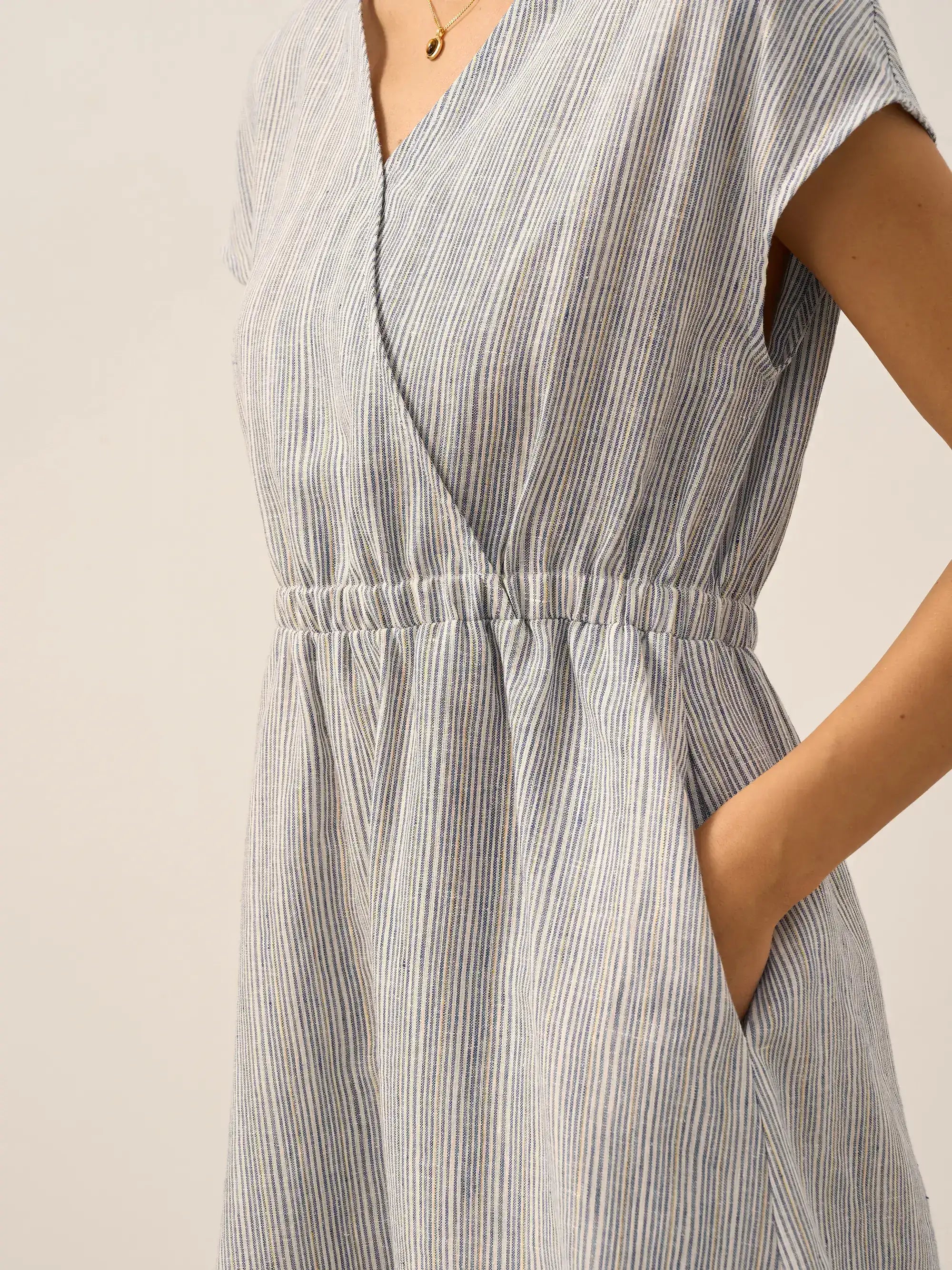 100 % Leinen gestreiftes Midi-Kleid mit elastischem Bund ARIA