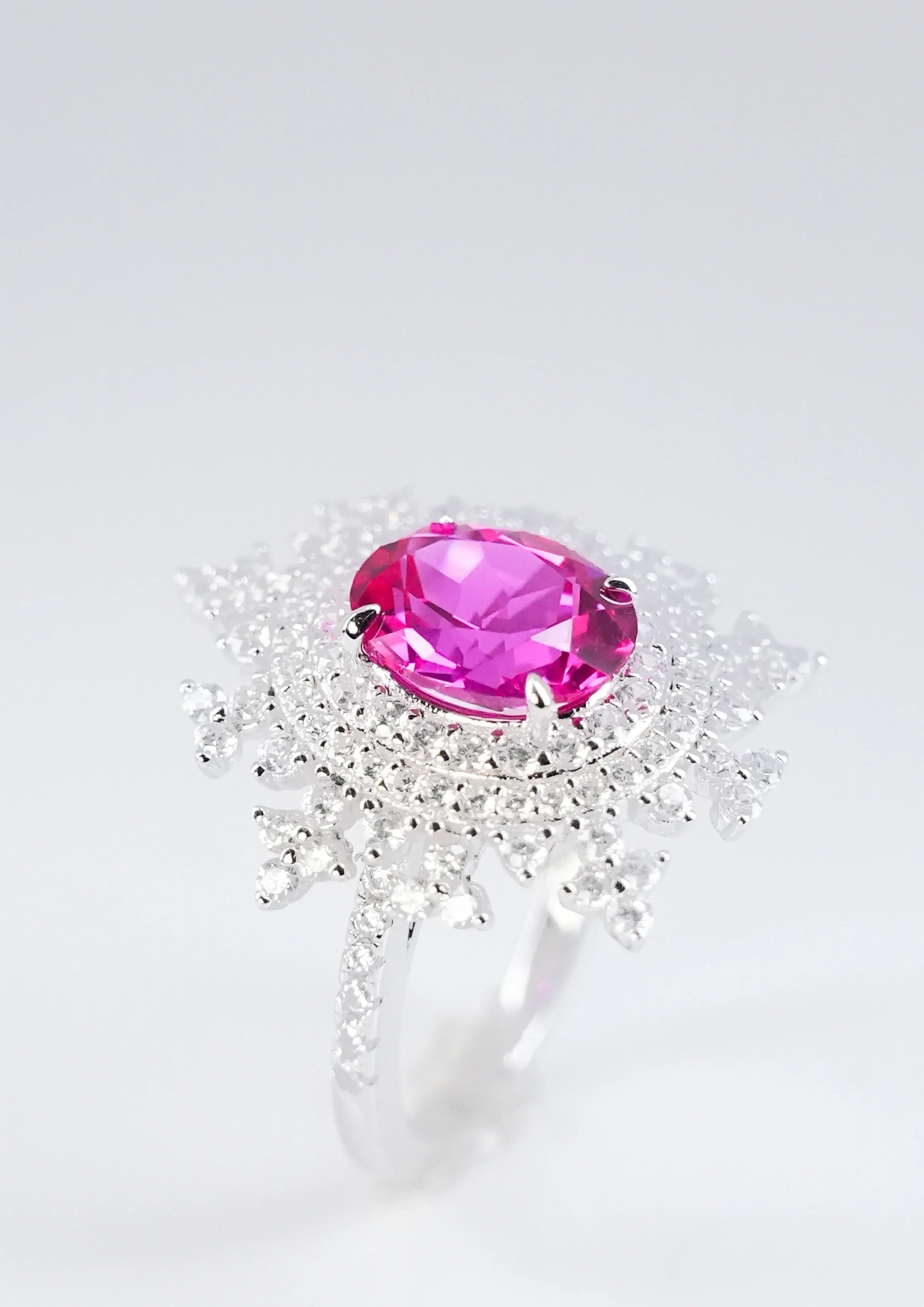Exquisiter Pink Sapphire Ring - Pink Schneeflocke