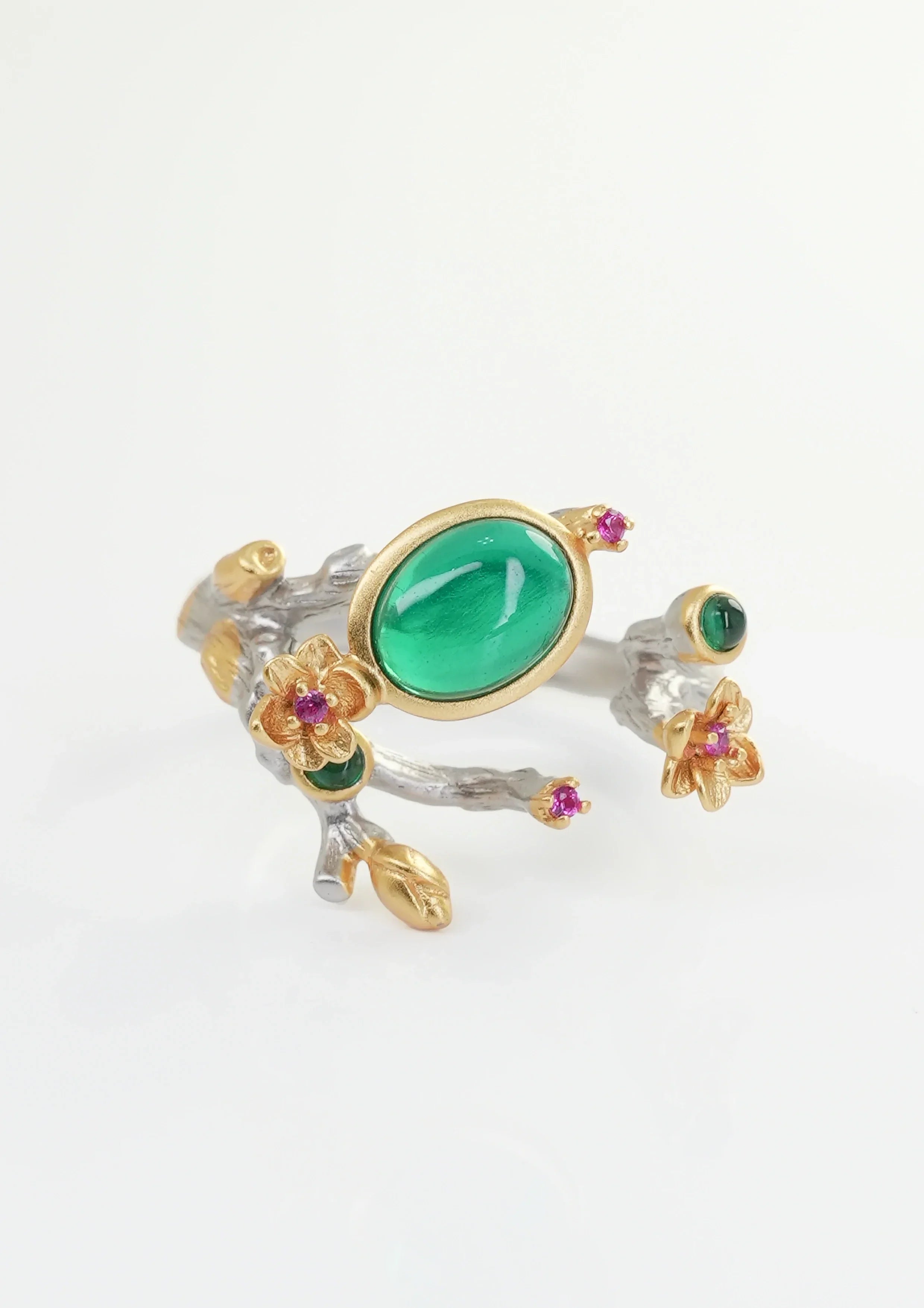 Exquisiter Smaragd Ring - Verzauberte Zweig