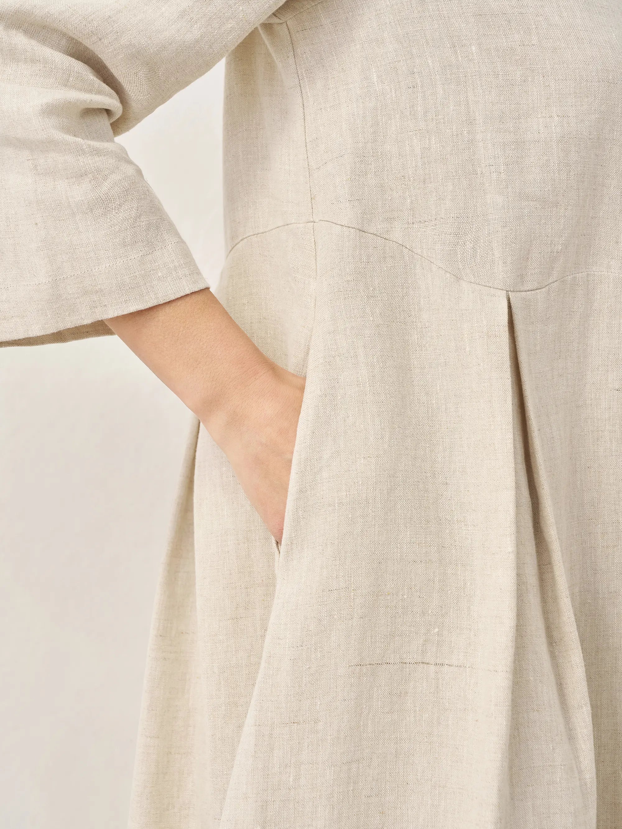 100 % Leinen Bateau-Ausschnitt Plissiertes Maxikleid ABIGAIL