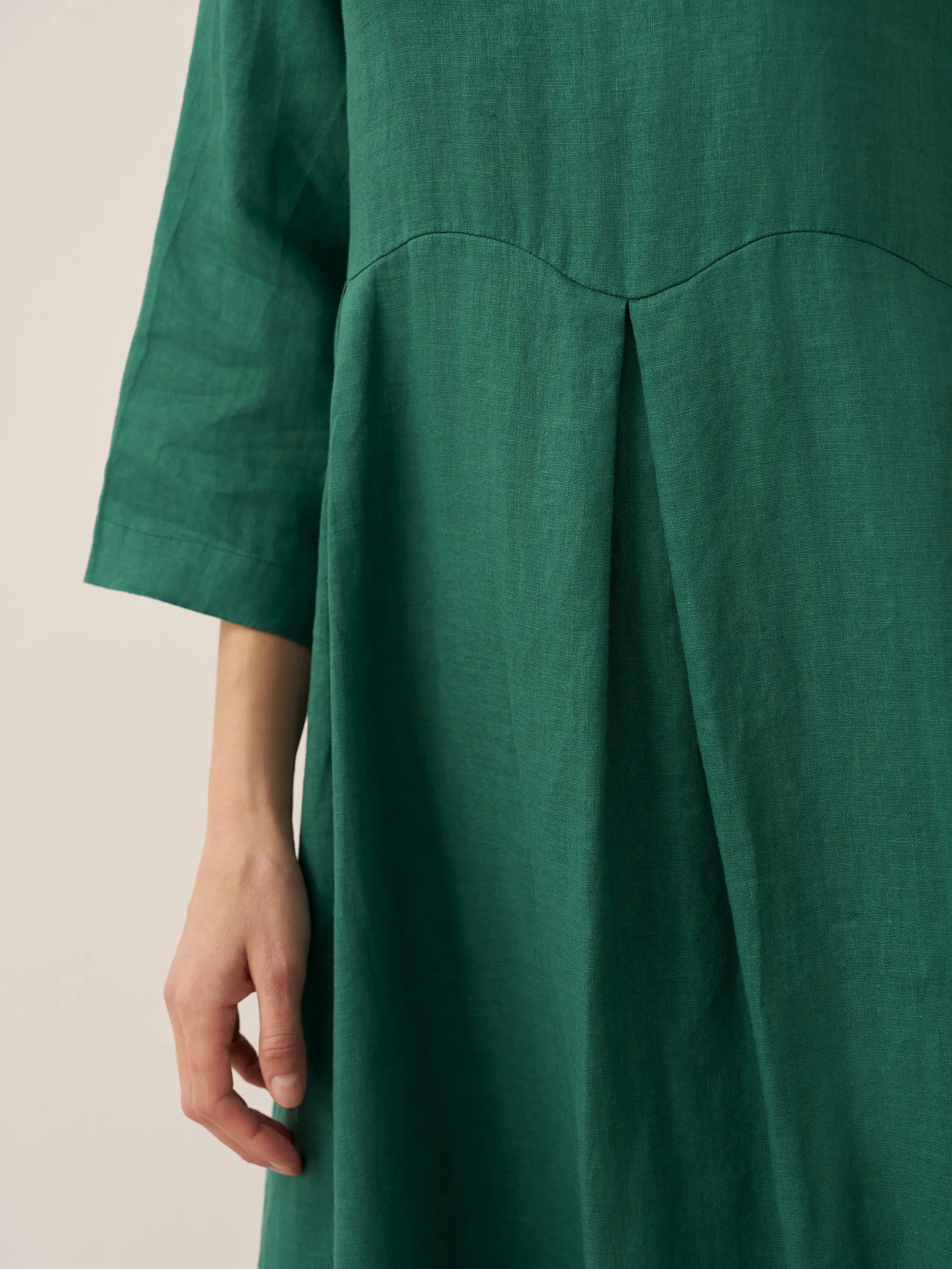 100 % Leinen Bateau-Ausschnitt Plissiertes Maxikleid ABIGAIL