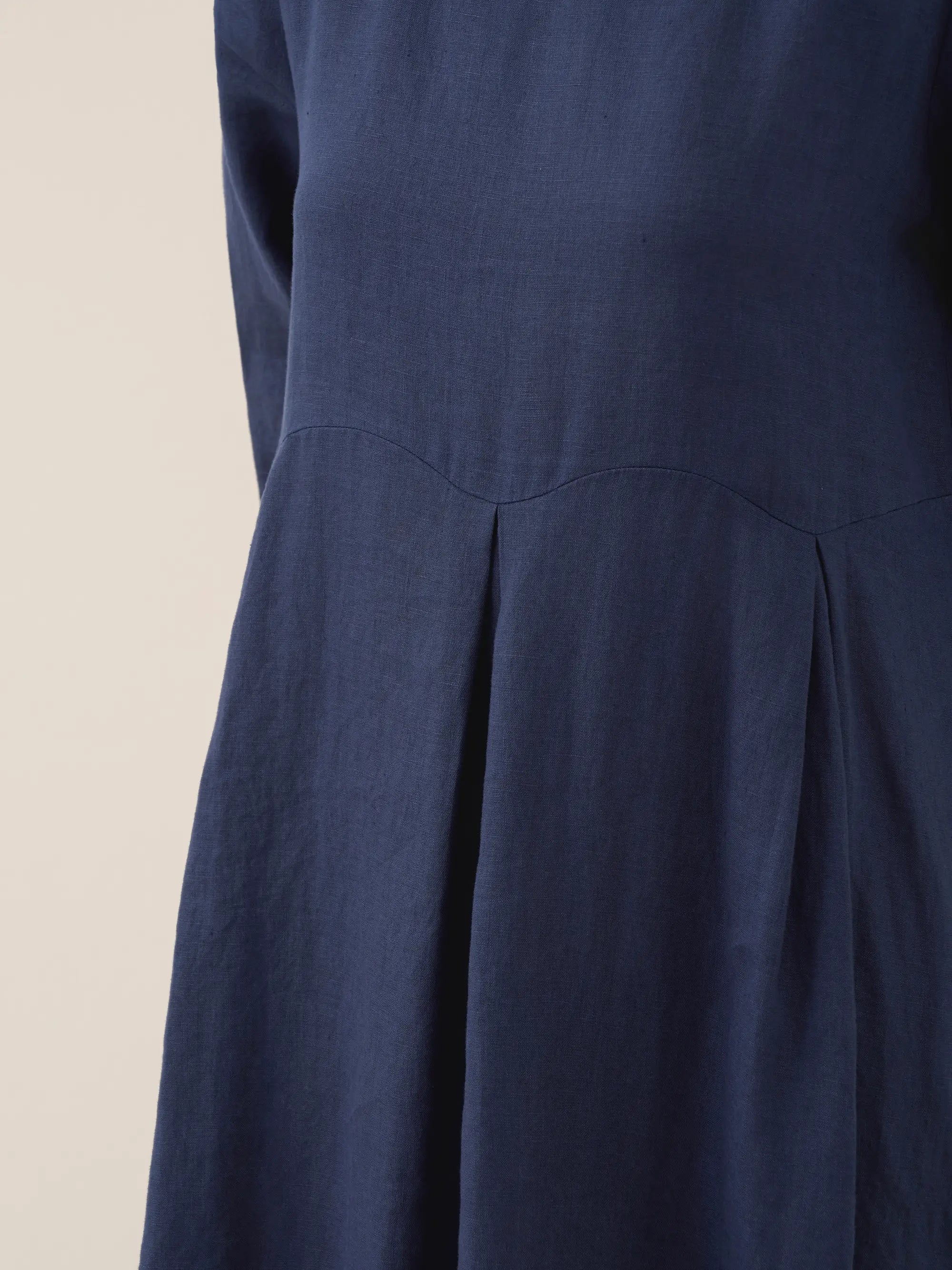 100 % Leinen Bateau-Ausschnitt Plissiertes Maxikleid ABIGAIL