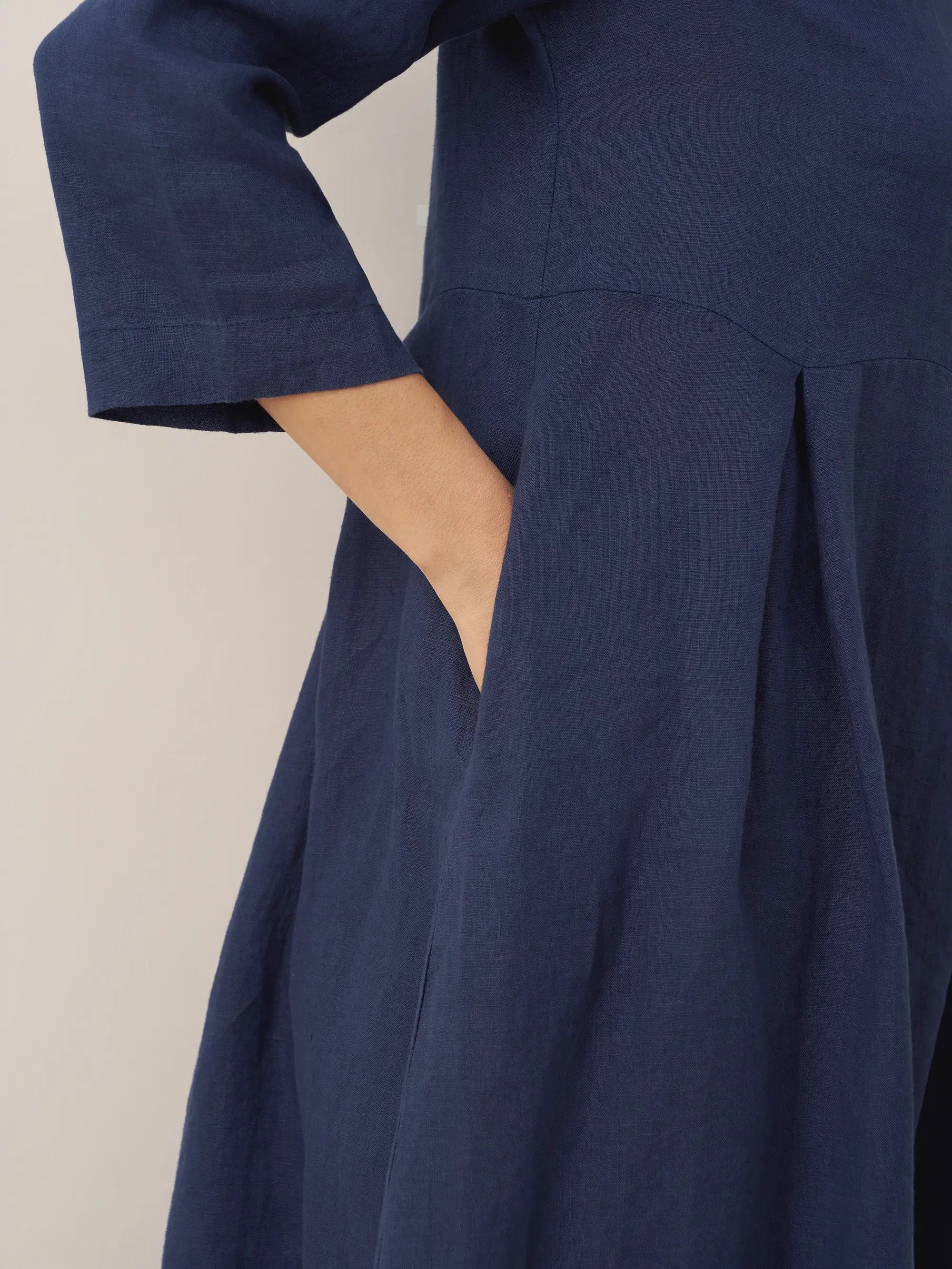 100 % Leinen Bateau-Ausschnitt Plissiertes Maxikleid ABIGAIL