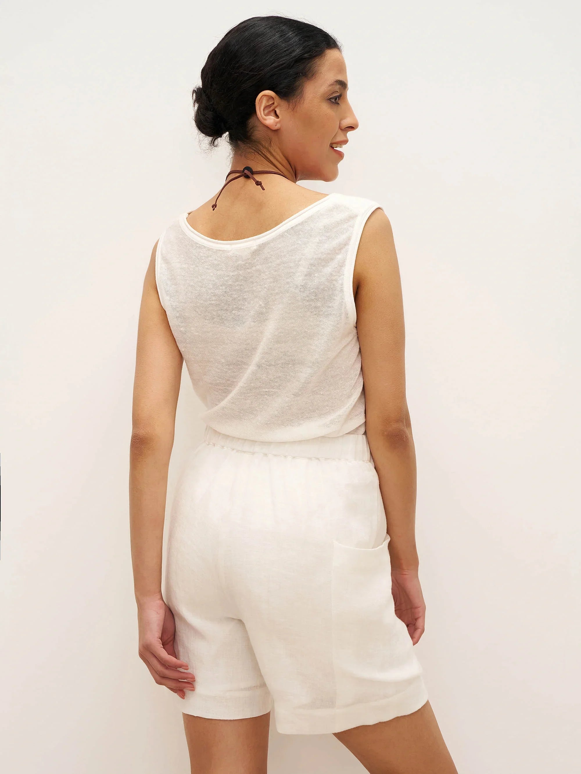 100% Leinen Shorts mit elastischem Bund und Kordelzug sowie Taschen DELILAH