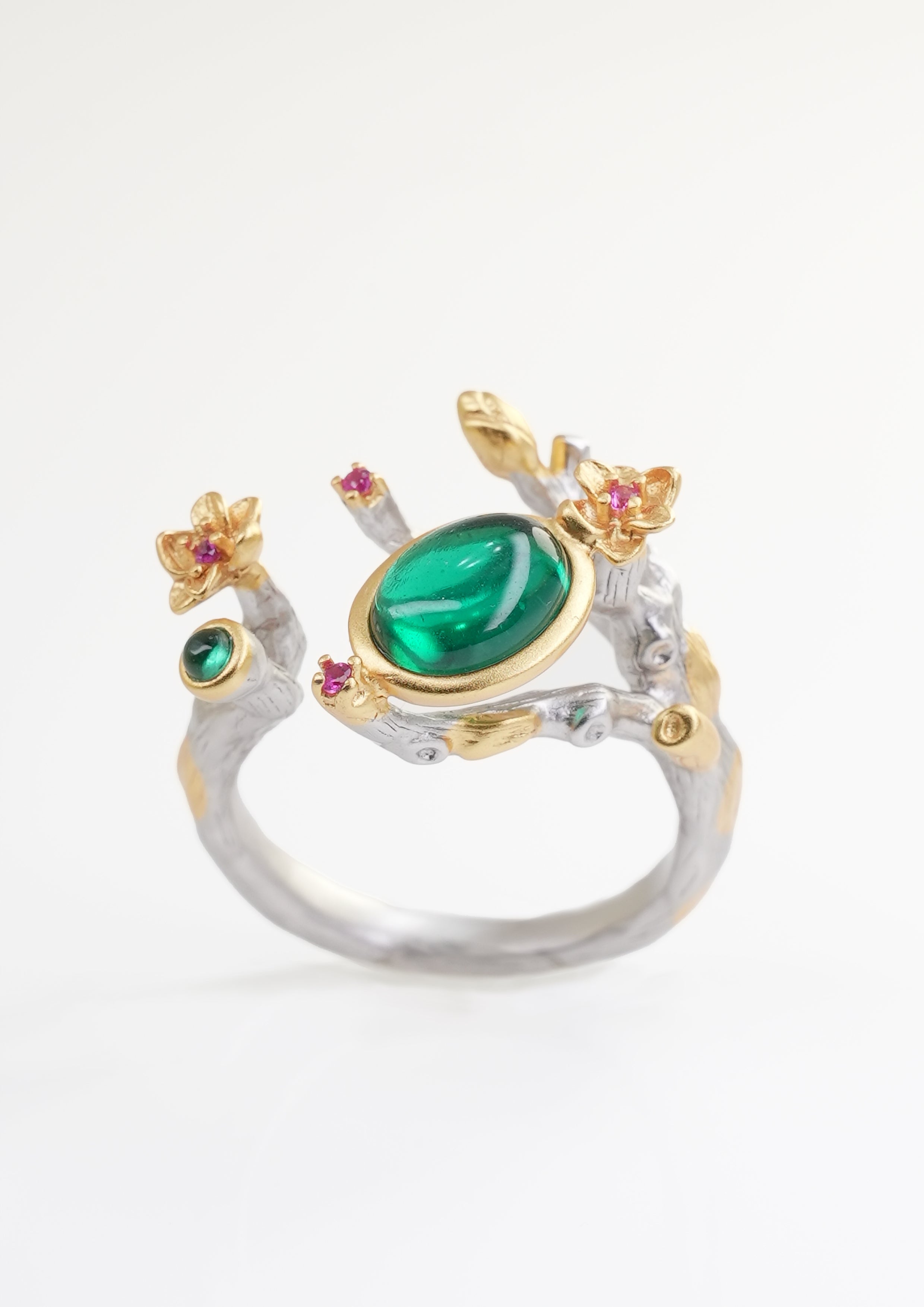 Exquisiter Smaragd Ring - Verzauberte Zweig