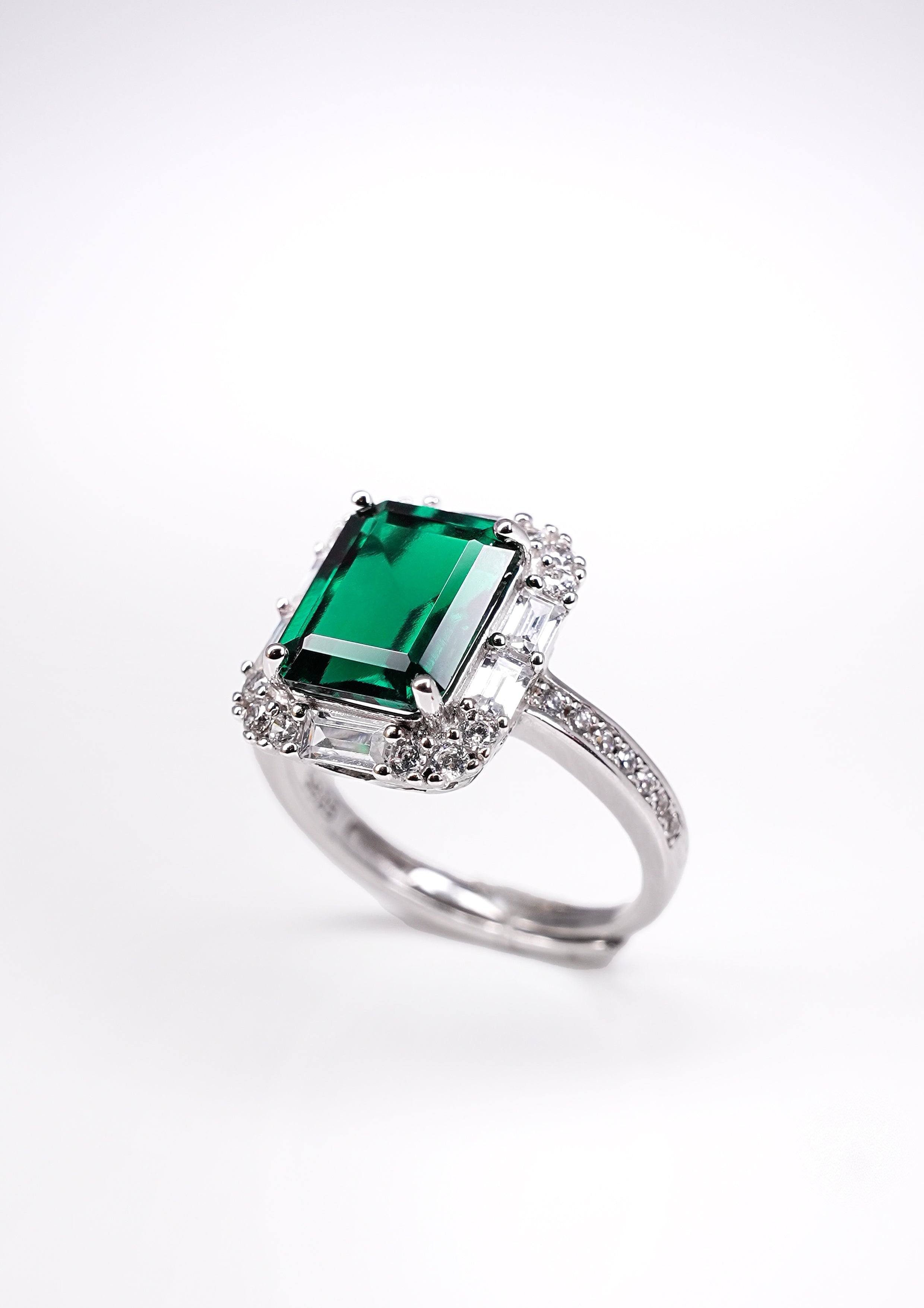 Exquisiter Smaragd-Ring - Smaragd Schatten Fee Ring