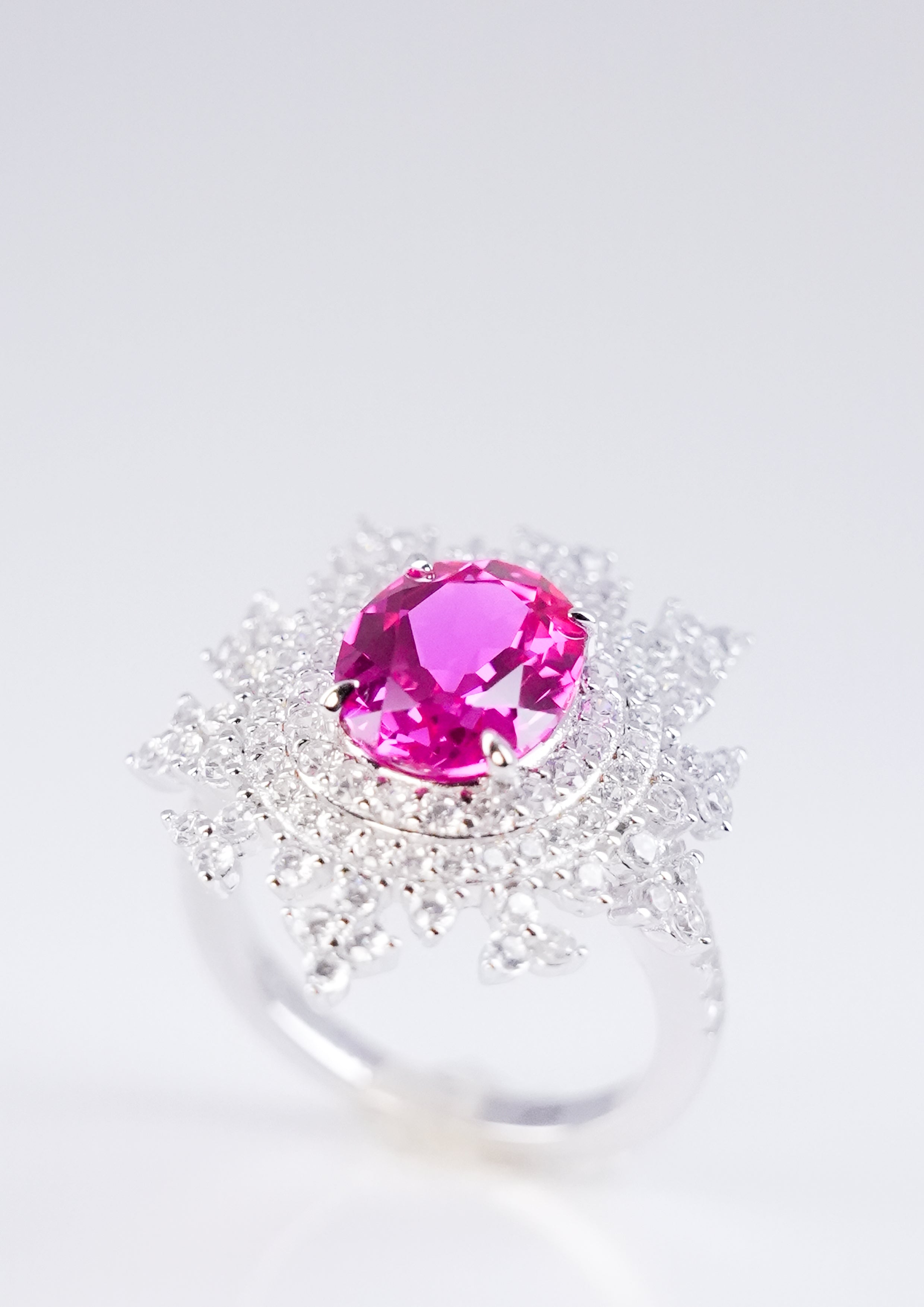Exquisiter Pink Sapphire Ring - Pink Schneeflocke
